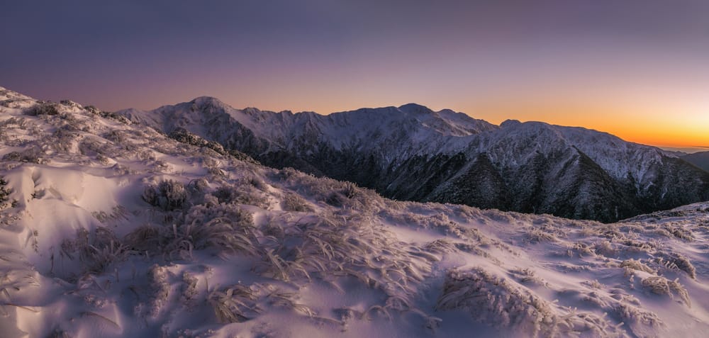 Photographic locations worth sweating for:  Jumbo Hut, Tararua Ranges post image